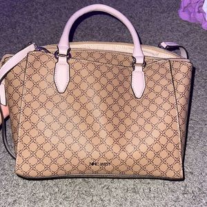 Nine West Purse. (Pink Salt Multi Pine)
